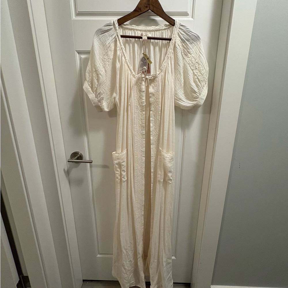 April Cornell Cream dressing gown